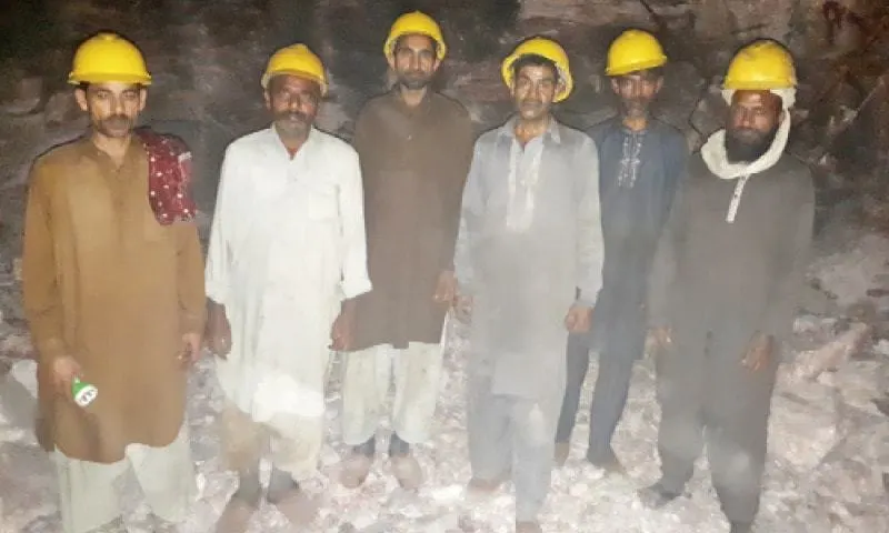 5b00720c702ee at Khewra Salt Mine