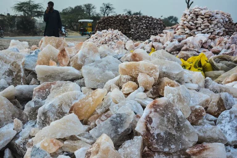 Pile Raw Rock Salt Chunks Pile Raw Rock Salt Chunks Natural Lamps Famous All Over World Their Unique Beautiful at Khewra Salt Mine